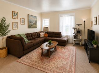 316 E 2nd St #4, Duluth, MN 55805