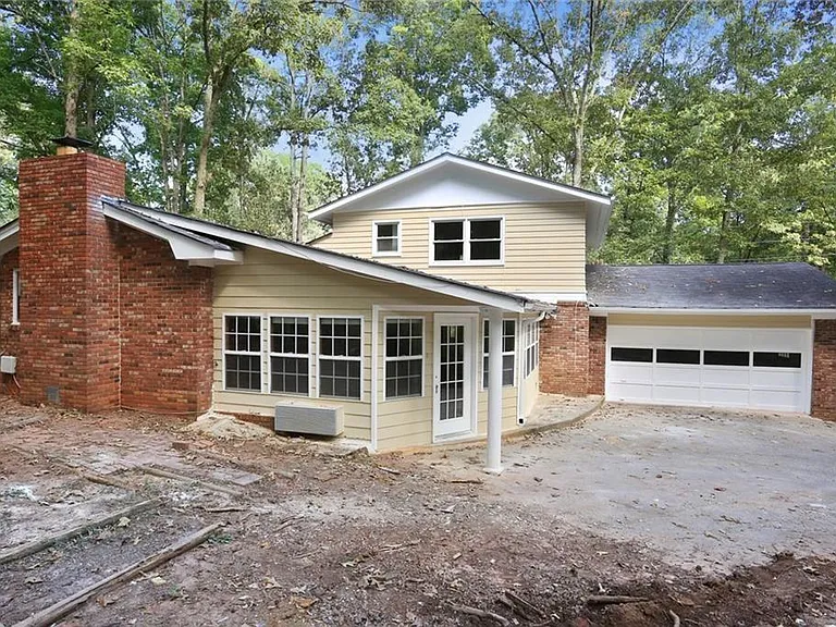 2270 Shawnee Trl — Photo 5