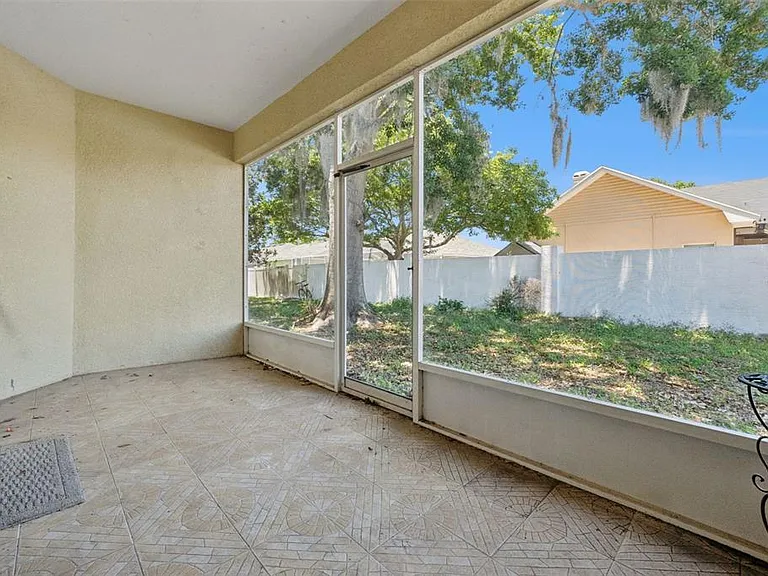 7055 Heatherbrook Dr — Photo 29
