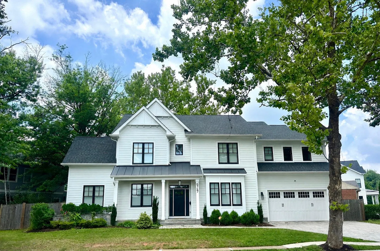 6 bed, 6.5 bath, 5949 sqft, $14,000 — Photo 1