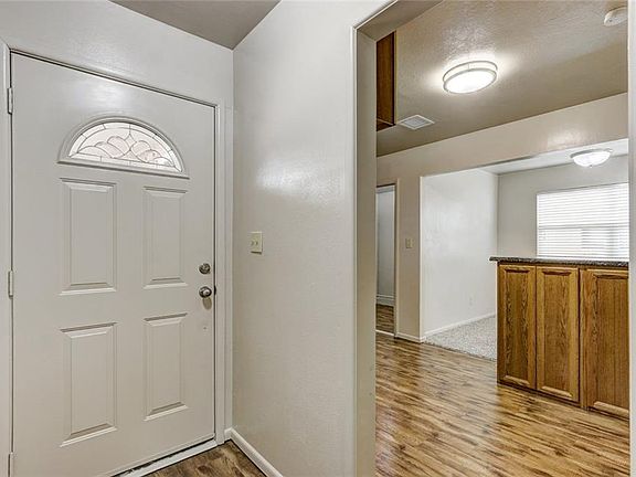 4th image of 4733 Gina Pl