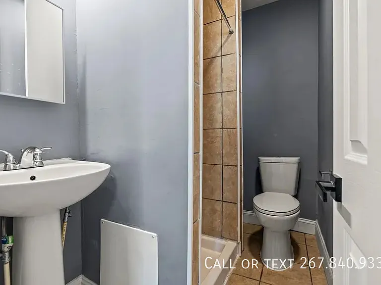 6401 Saybrook Ave #D — Photo 16
