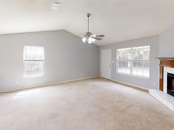 4th image of 4009 Lochmoor Dr