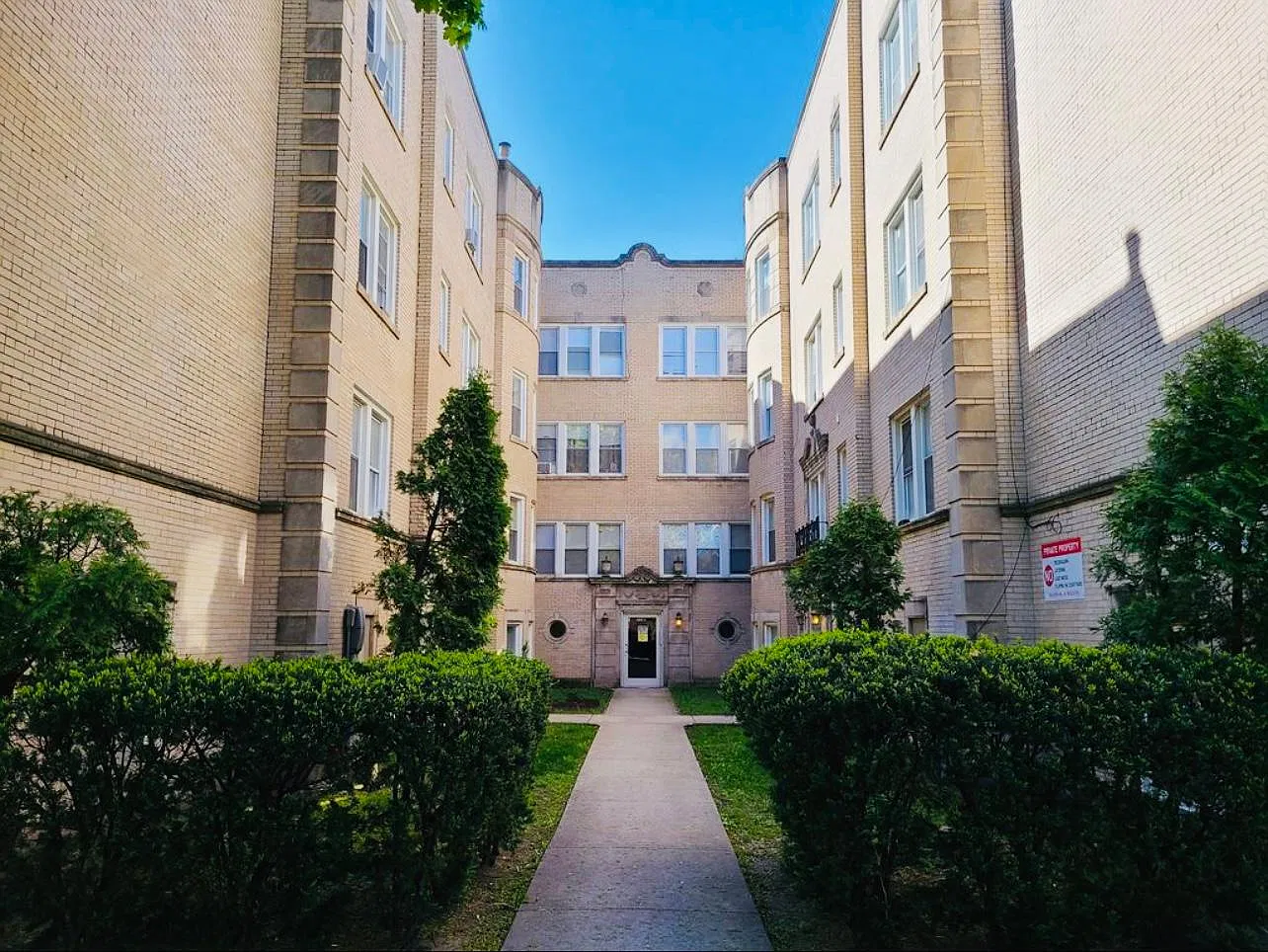 2755 W Arthur Ave — Photo 2