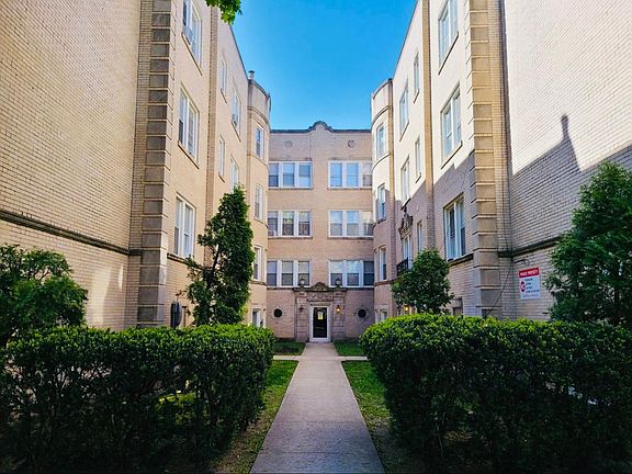 Building Courtyard