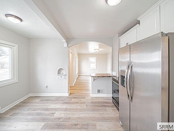 5th image of 465 3rd St