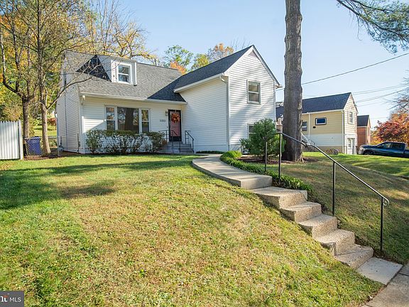 3rd image of 13311 Grenoble Dr