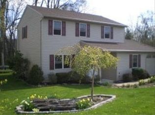 2532 Valley Dr, Lancaster, PA 17603