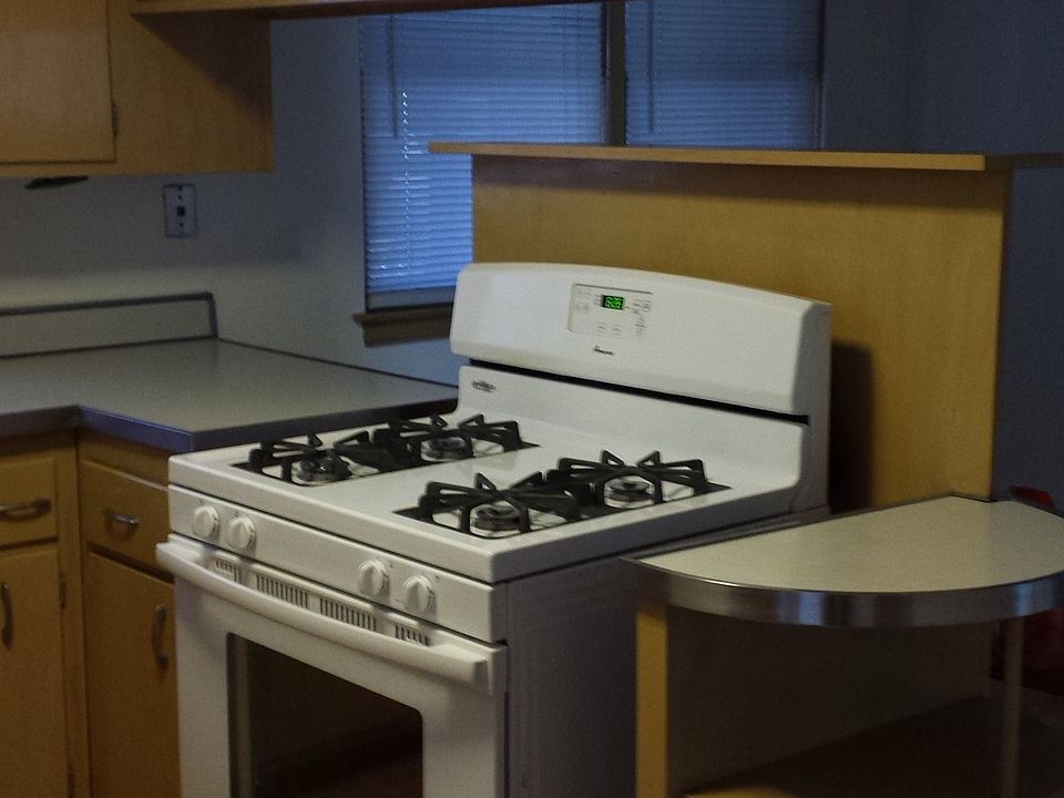 2nd image of 1135 S Oak Park Avenue # Fl 2nd