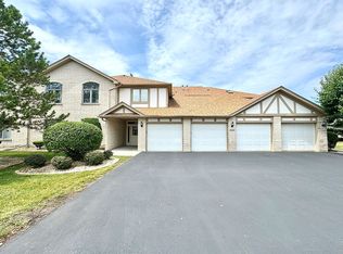 6543 Pine Trl #1, Tinley Park, IL 60477