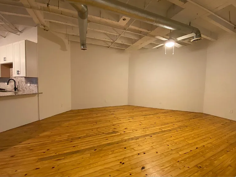 900 Peachtree Lofts — Photo 4