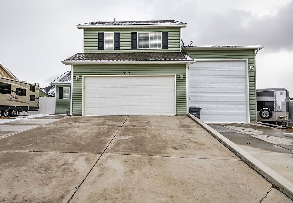 1st image of 309 Daytona Dr