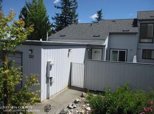 227 Woodside Ct, Grass Valley, CA 95945