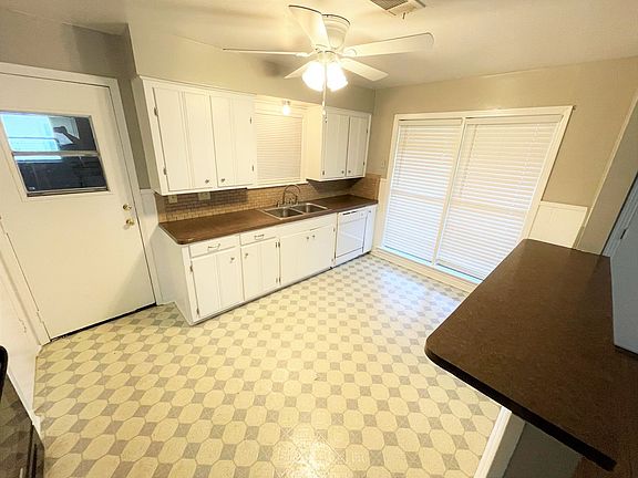 4th image of 812 S 11th St