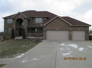 529 Oakcrest Dr, North Huntingdon, PA 15642