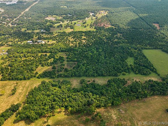 2nd image of 2 Cardell Way