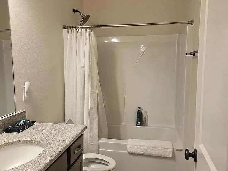 7211 Kenilworth Crossing Ave — Photo 4