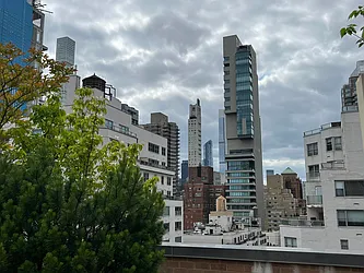 Rented by Luxus Manhattan Realty