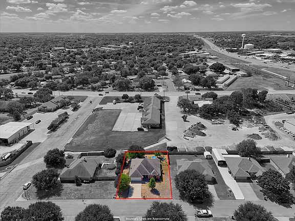 2nd image of 104 Topaz Cir