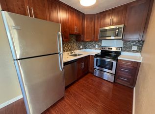 1100 Village Dr #10, Belmont, CA 94002