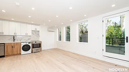 485 Tompkins Avenue