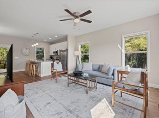 22 Erwin Meadows Ln, Asheville, NC 28806