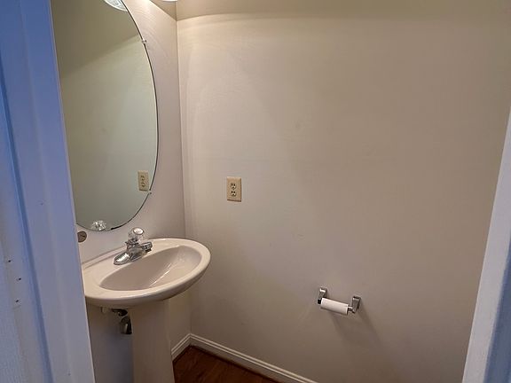 1/2 bath