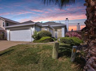 6655 Laguna Park Dr, Elk Grove, CA 95758