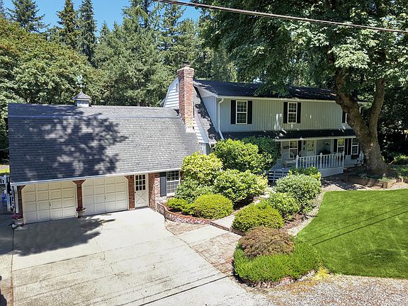 2nd image of 8613 32nd St E