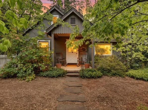 127 E Empire St, Grass Valley, CA 95945