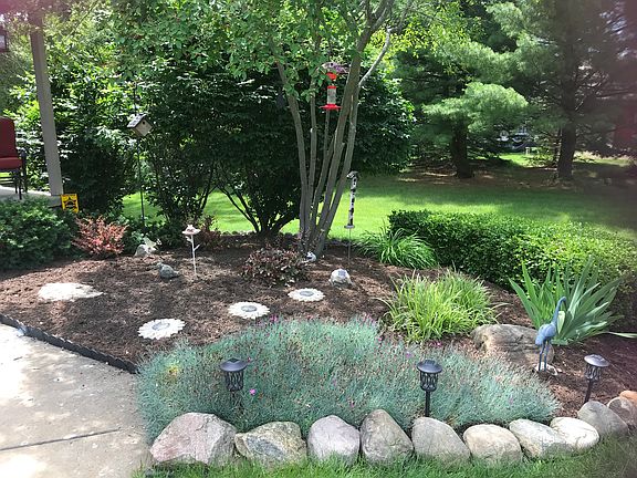 3rd image of 9752 Fairfax Dr
