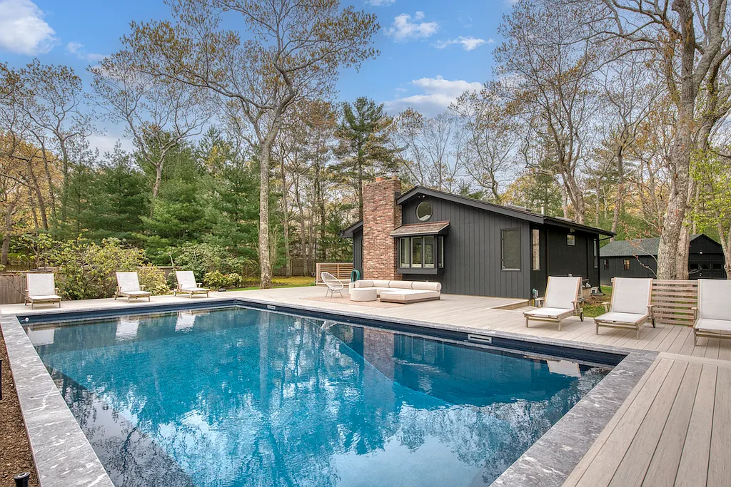 Springs Cottage | 3BR Home with Heated Pool | Rove Travel — Photo 1