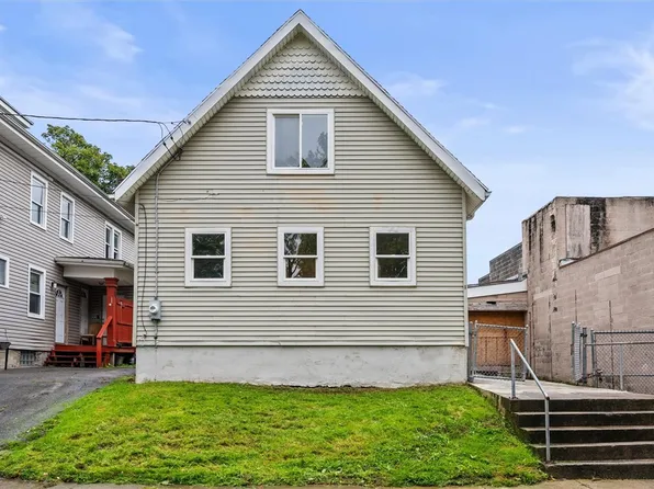 1 Bloomingdale St, Rochester, NY 14621