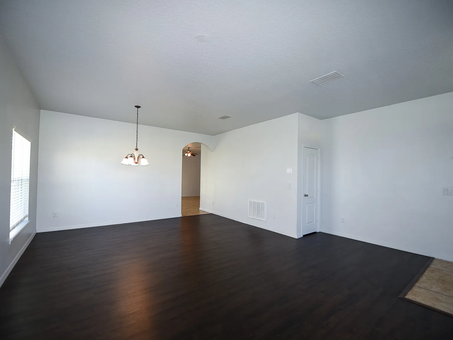 3 bed, 1751 sqft, $2,300 — Photo 4