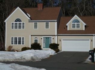 57 Rosemary Ln, Amherst, MA 01002