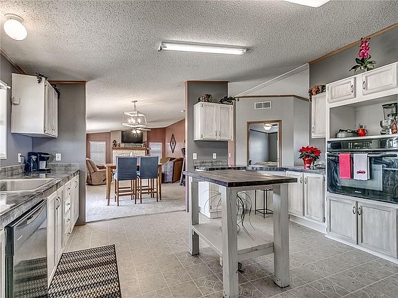 5th image of 19306 Dany Ln