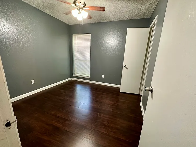 1809 Cousins Ct #2 — Photo 15