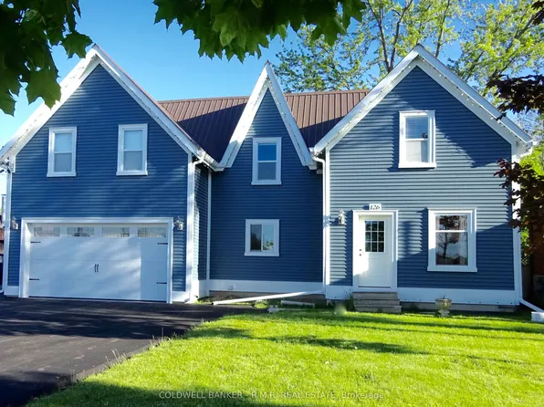 126 Reach St Unit 2, Uxbridge, ON L9P 1L3