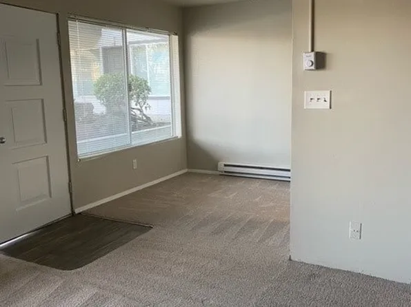 550 Bellevue Way SE, Bellevue, WA 98004