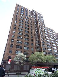 305 East 40th Street in Murray Hill