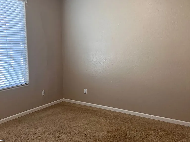 186 Montana De Oro St — Photo 5
