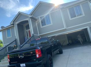 1808 Buckshot Dr, Junction City, KS 66441