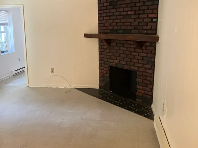 316 S Cameron St #3 — Photo 1