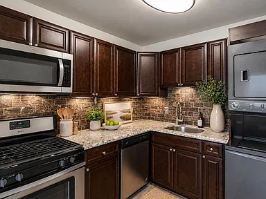 Seneca Bay Apartment Homes | 1 Bed 1 Bath | 629 sq.ft | rPH29SG4K4i