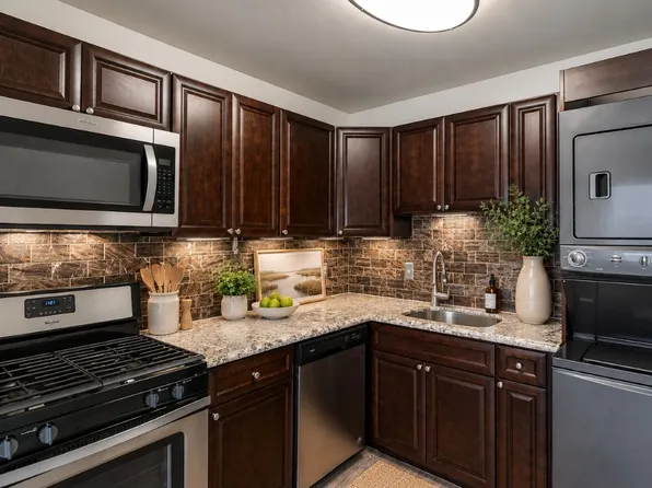 Seneca Bay Apartment Homes