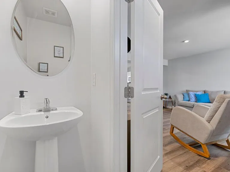 11 Tidworth Dr — Photo 5
