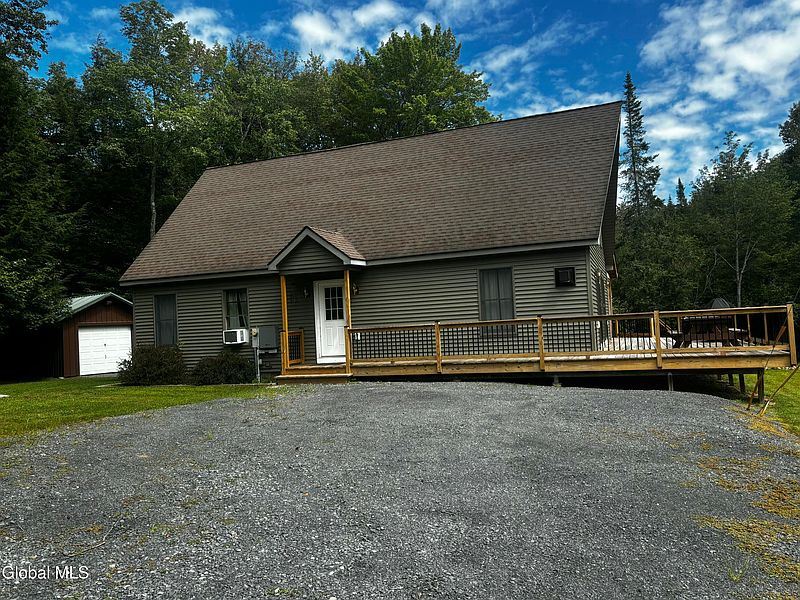4th image of 106 Howards Lane