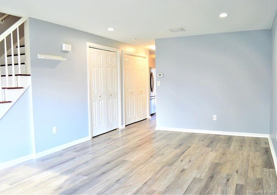 1st image of 8 Concord Dr #8