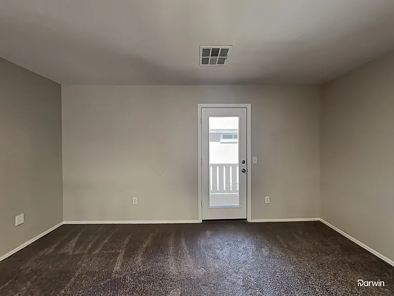 6070 N Florence Ave — Photo 15