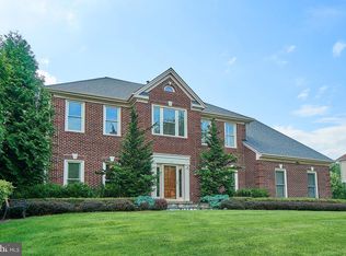 1168 Silver Beech Rd, Herndon, VA 20170